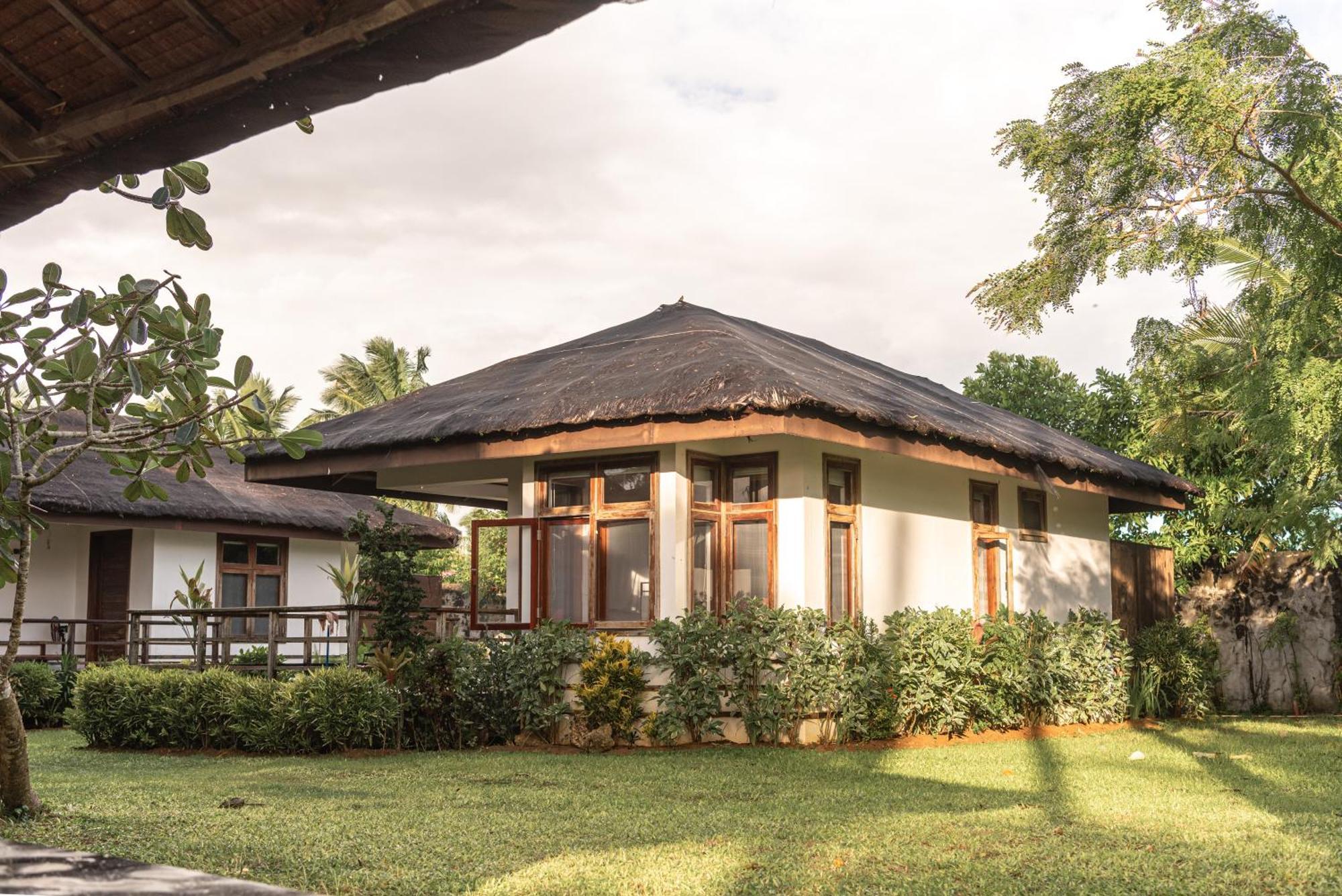Alon Cloud9 Beach Front Catangnan Bagian luar foto
